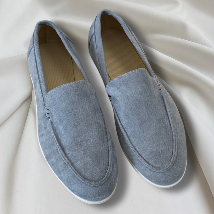 Elegant suede loafers